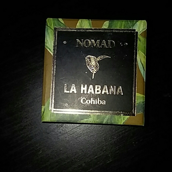 Eyeshadow - Picture 6 of 7